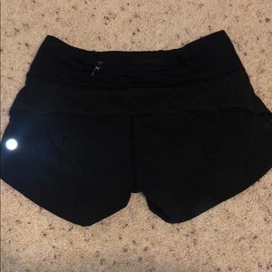 LULU SPEED SHORTS SIZE 2
